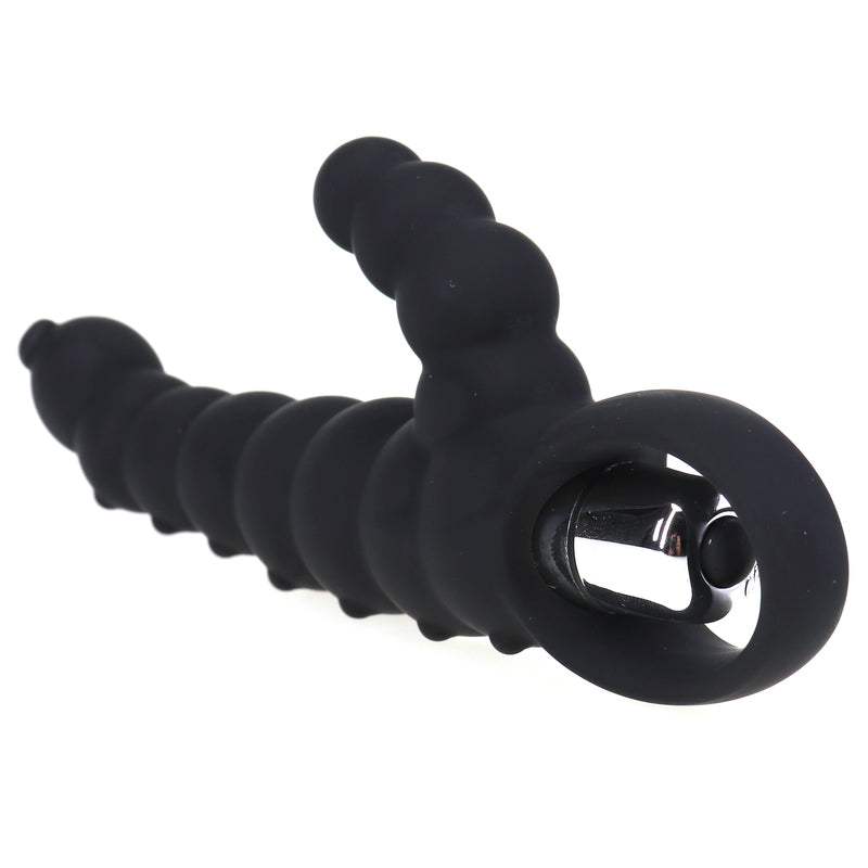 Mini Caterpillar G-spot vibrator i sort blødt silikone med bøjede perler til intens stimulation og diskret brug.